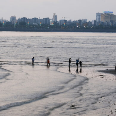 Luxury Living on a Budget: Sea-Facing Rentals in Mahim Compared to South Mumbai